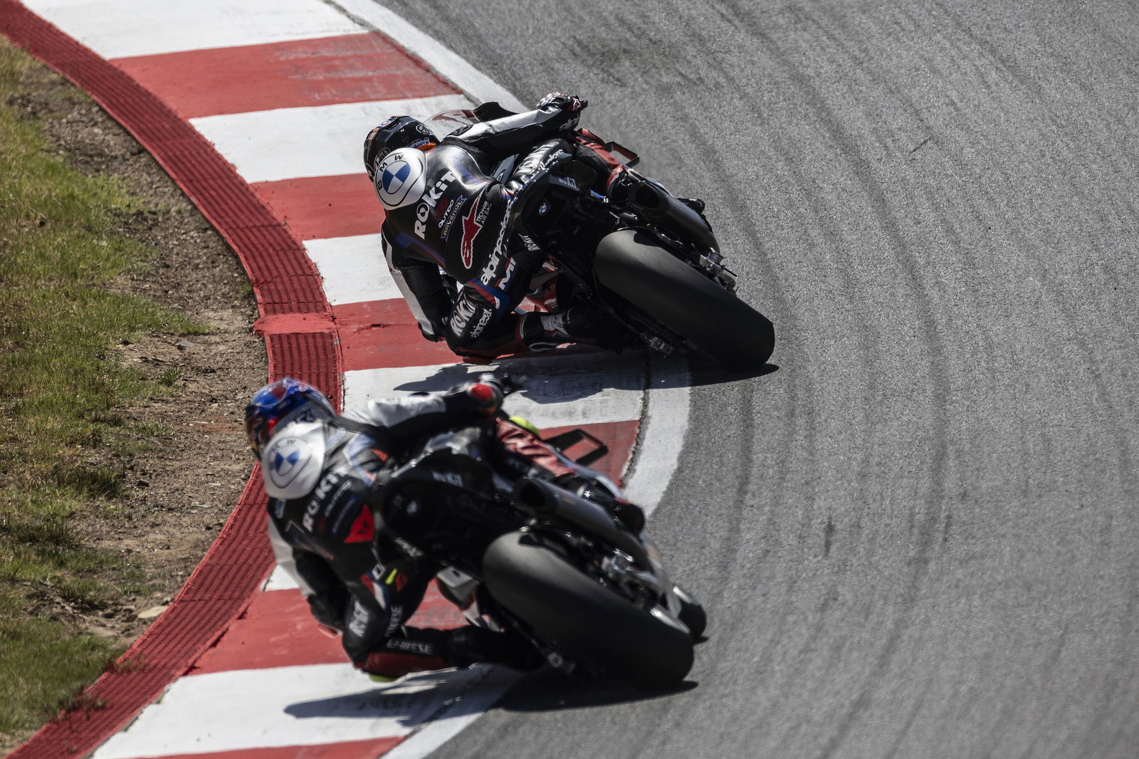 Toprak Razgatlioglu, Michael van der Mark, 2024 Portuguese WorldSBK. Credit: Gold and Goose.